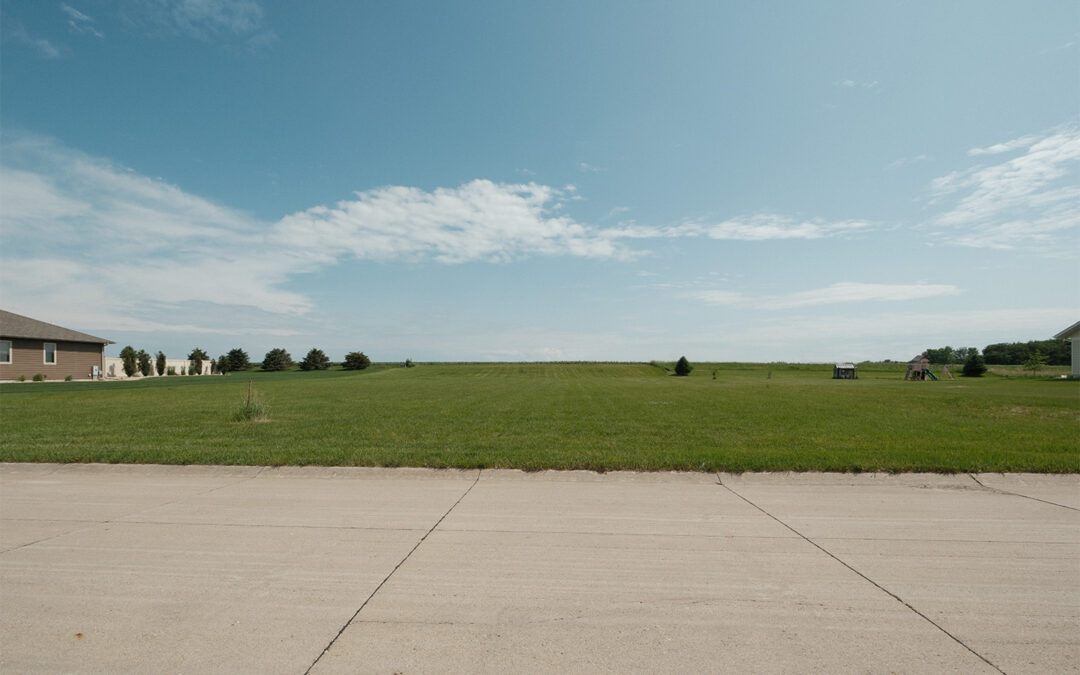 1541 Sunrise Trail – Sioux Center, IA 51250