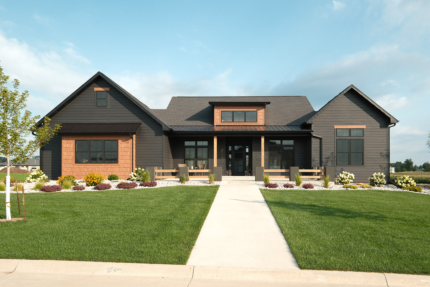 Blackish House side A & sideＺ Blackish House/←sideZ Blackish House Sidea Sidez | eBay