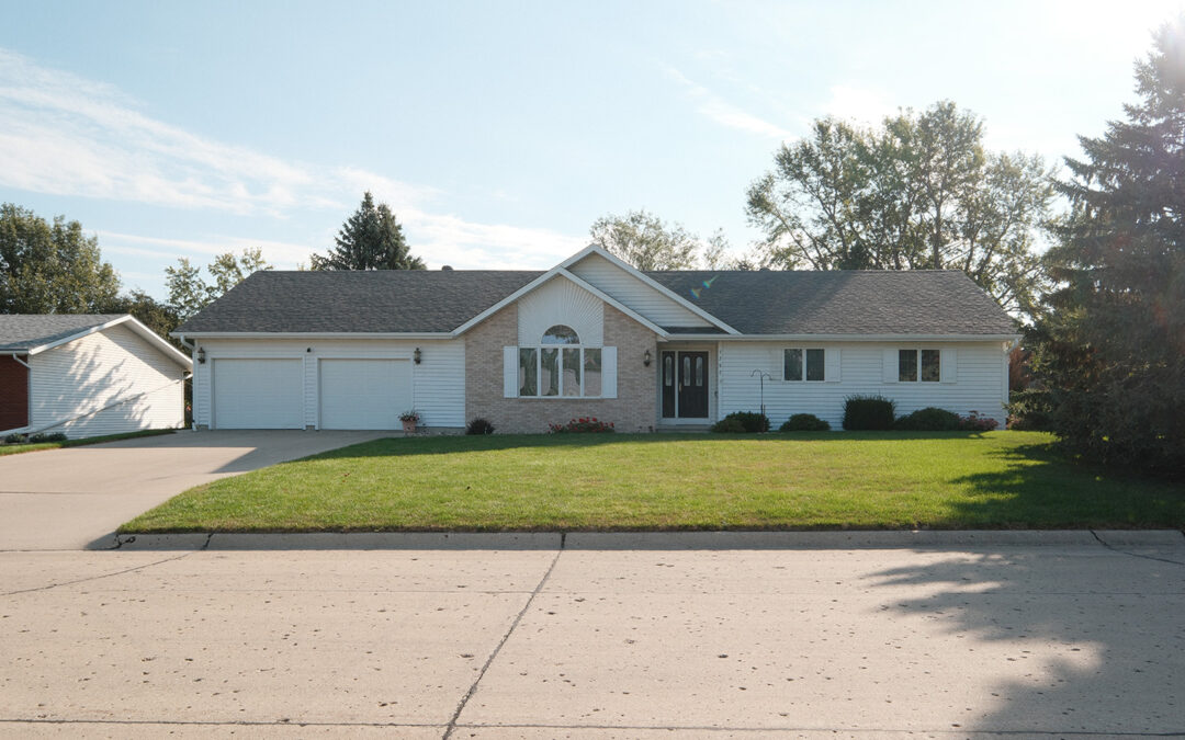 1792 2nd Ave SE – Sioux Center, IA 51250