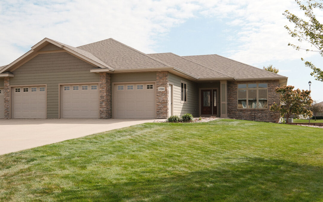 2390 Riviera Road – Sioux Center, IA 51250