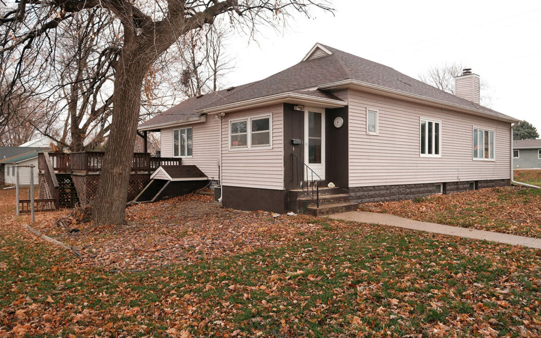 217 4th Street – Maurice, IA