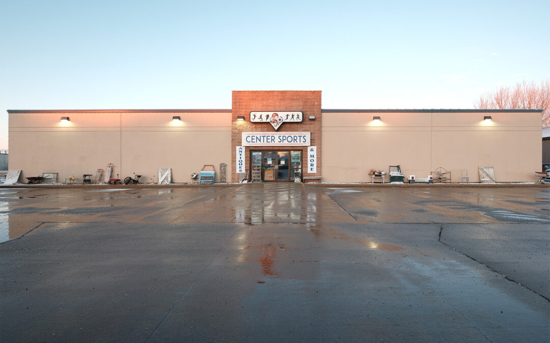 1825 2nd Ave SW – Sioux Center, IA 51250